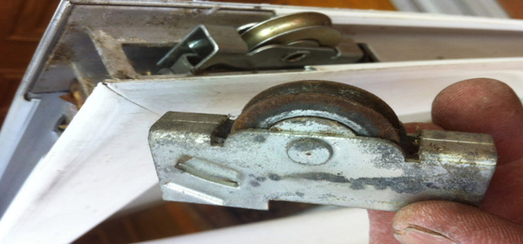 screen door roller repair in Imperial Beach
